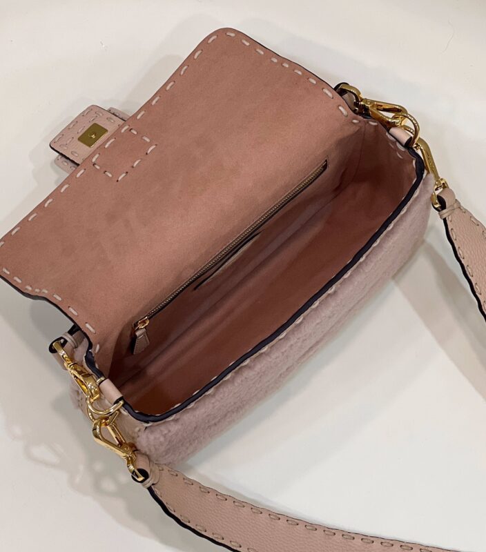 fendi-baguette-pink-wool-gallery-8