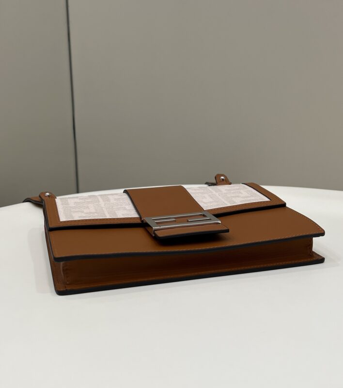 fendi-baguette-pouch-brown-gallery-3
