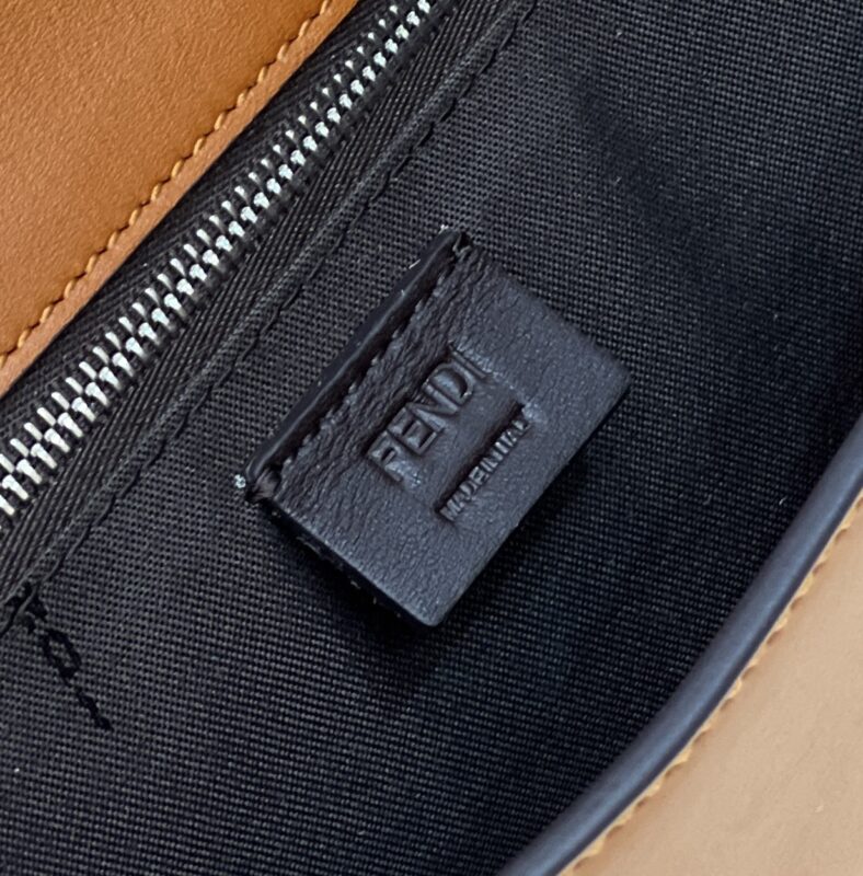 fendi-baguette-pouch-brown-gallery-6