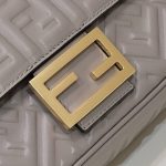 fendi-baguette-sliding-chain-beige-gallery-3
