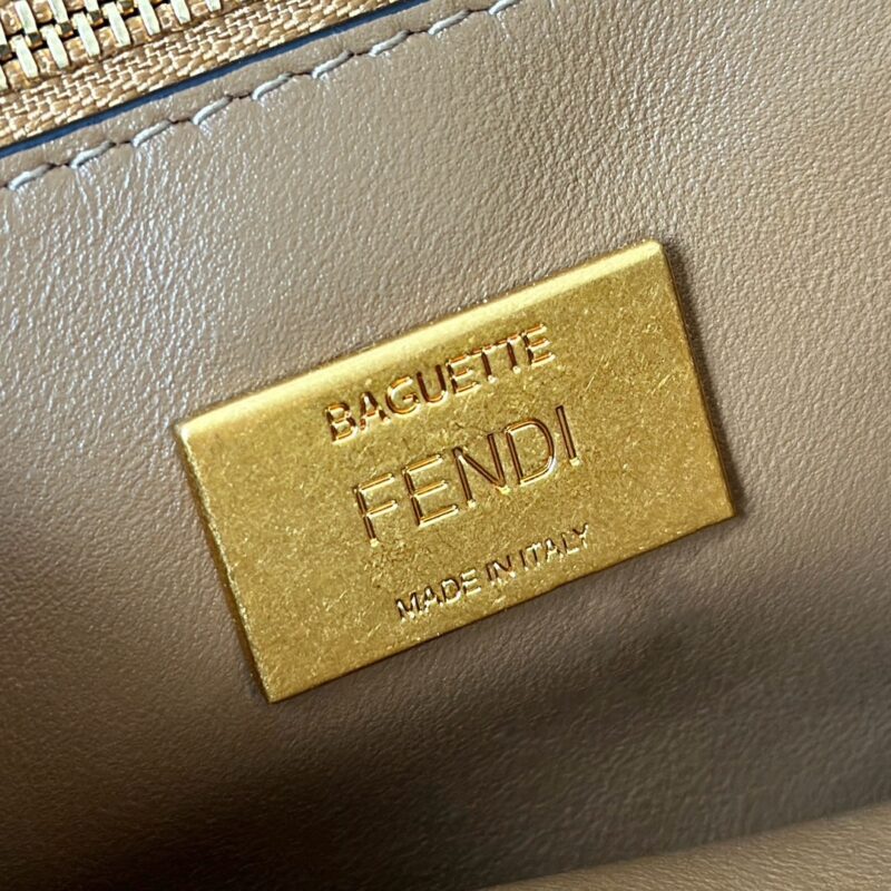 fendi-baguette-sliding-chain-brown-gallery-5