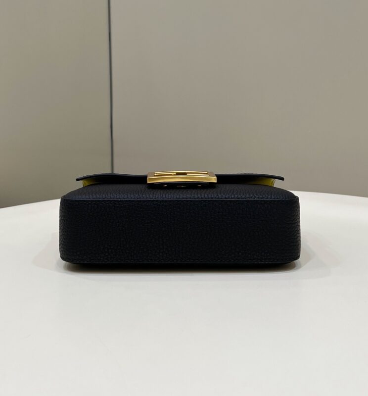 fendi-baguette-small-black-gallery-3