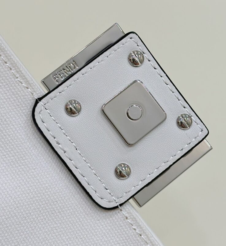 fendi-baguette-small-white-gallery-4