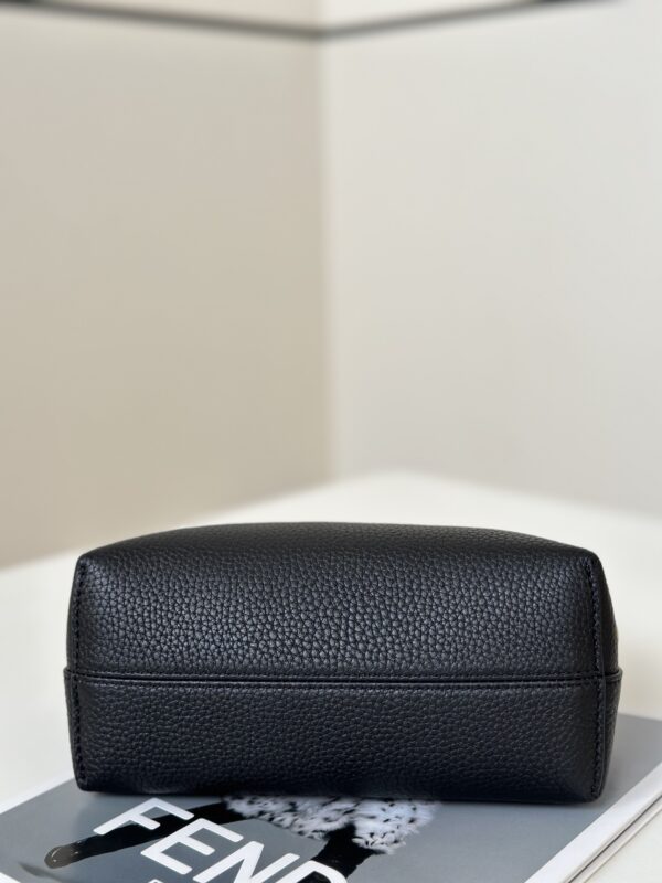 fendi-by-the-way-black-gallery-2