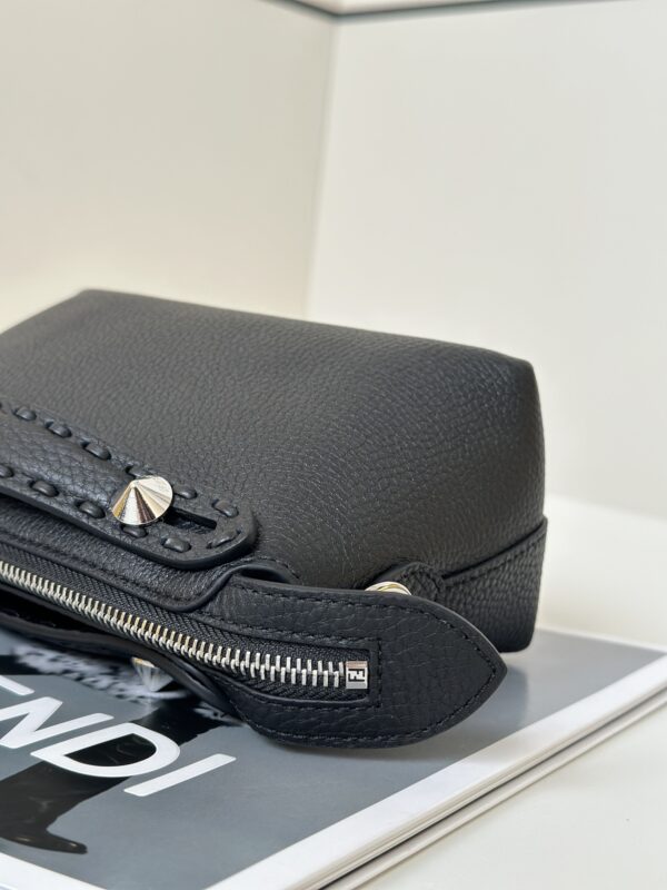 fendi-by-the-way-black-gallery-5