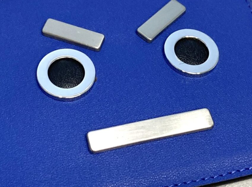 fendi-card-holder-blue-gallery-6
