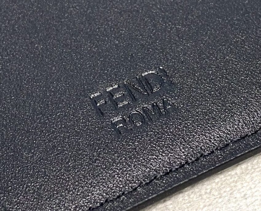 fendi-card-holder-gallery-1