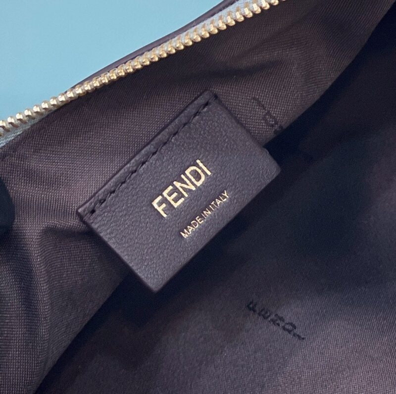 fendi-fendigraphy-large-sky-blue-gallery-6
