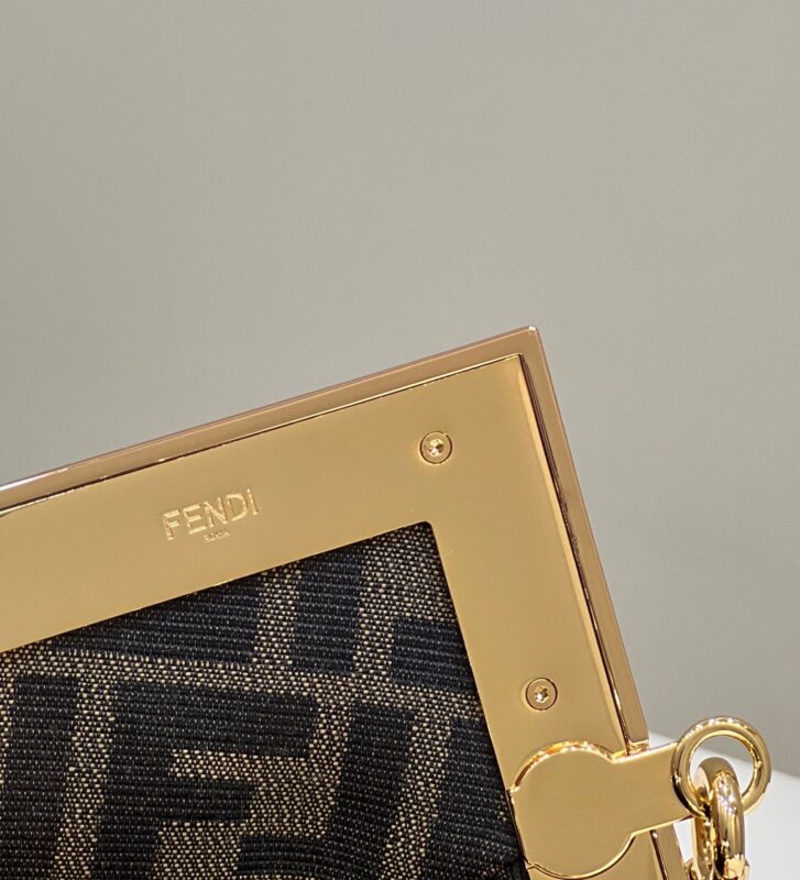 fendi-first-beige-python-gallery-5