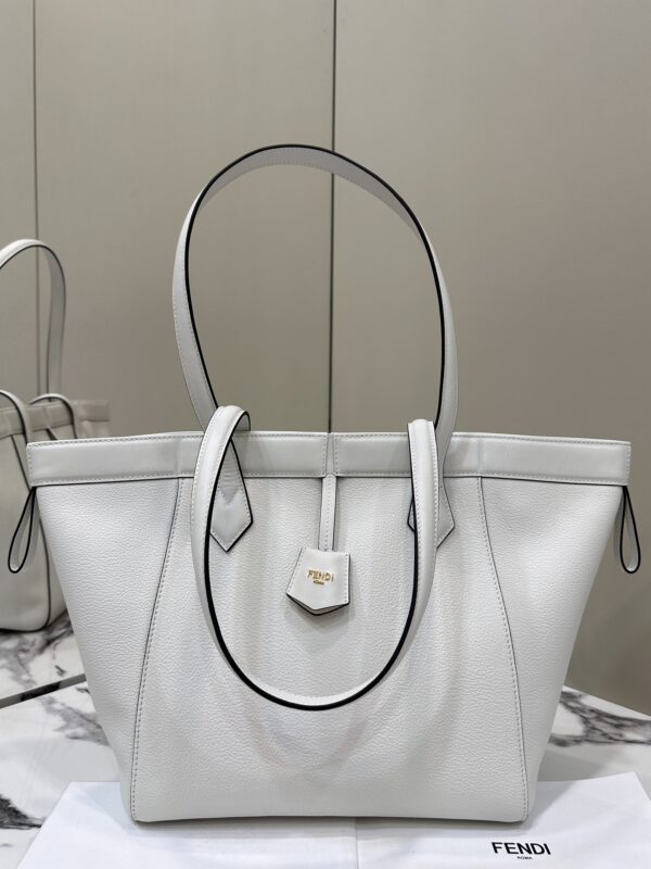 fendi-origami-large-white-gallery-1