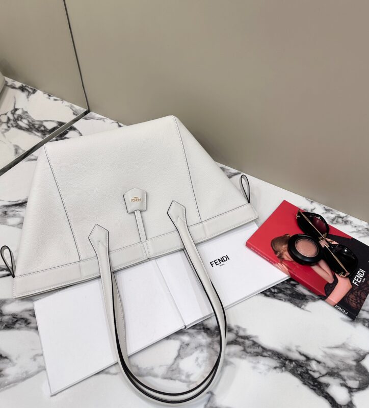 fendi-origami-large-white-gallery-8