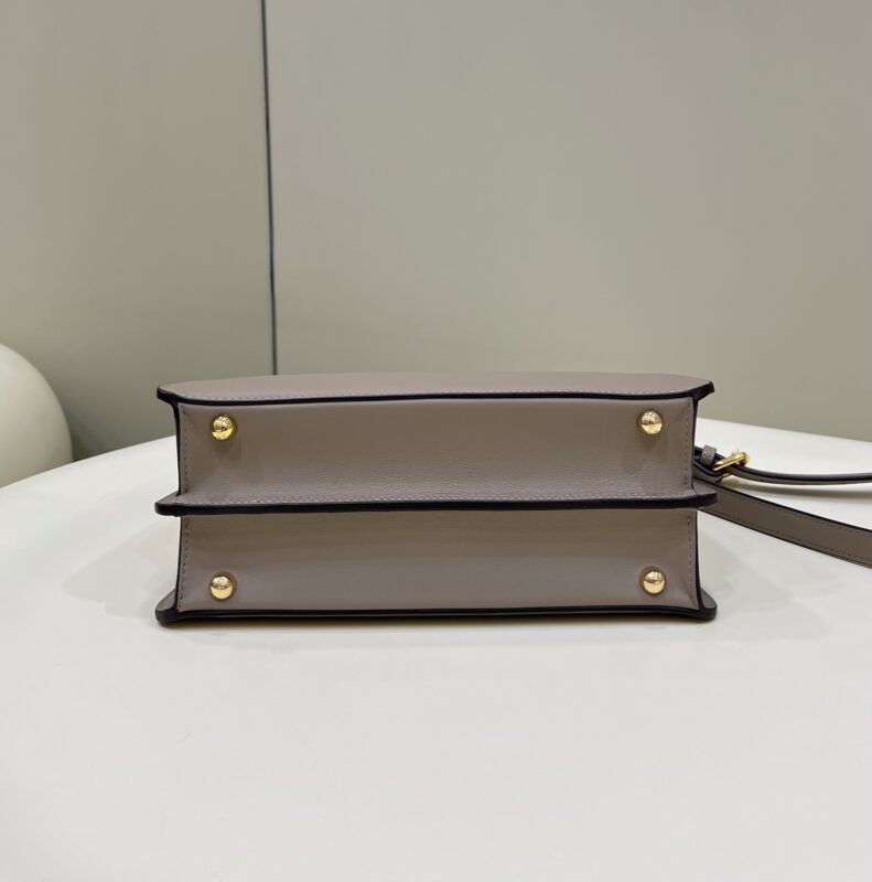 fendi-peekaboo-medium-beige-gallery-2