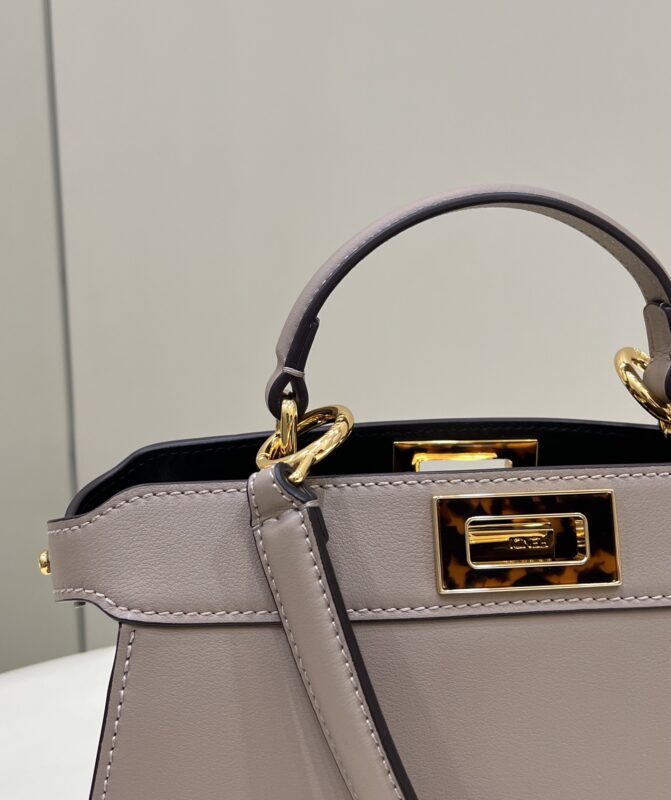 fendi-peekaboo-medium-beige-gallery-3