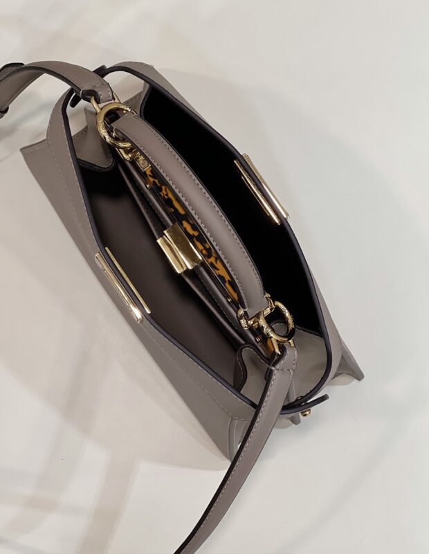 fendi-peekaboo-medium-beige-gallery-8