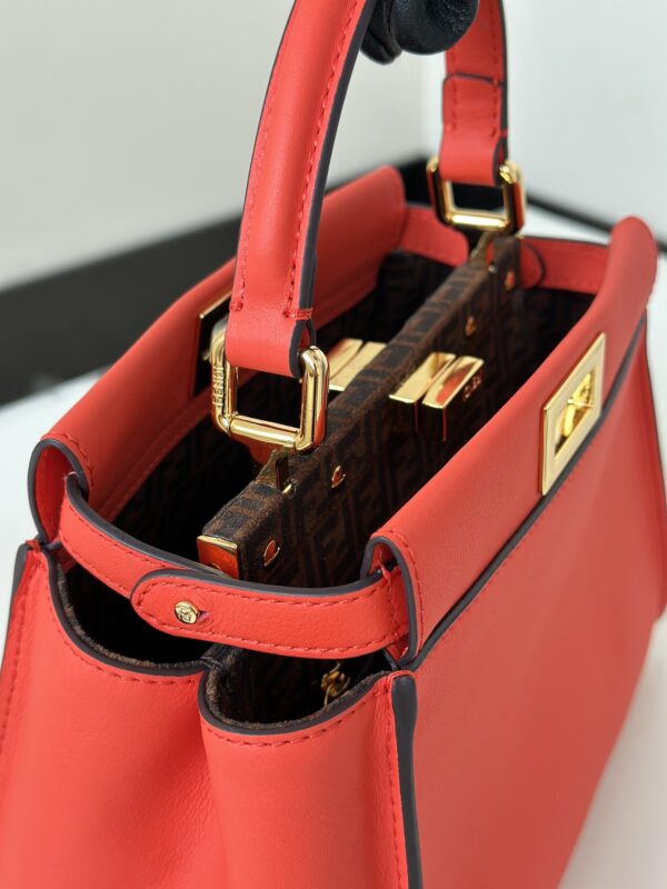 fendi-peekaboo-small-red-gallery-8