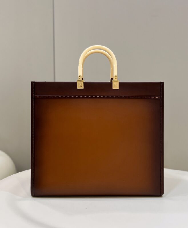 fendi-peekaboo-tote-brown-gallery-1