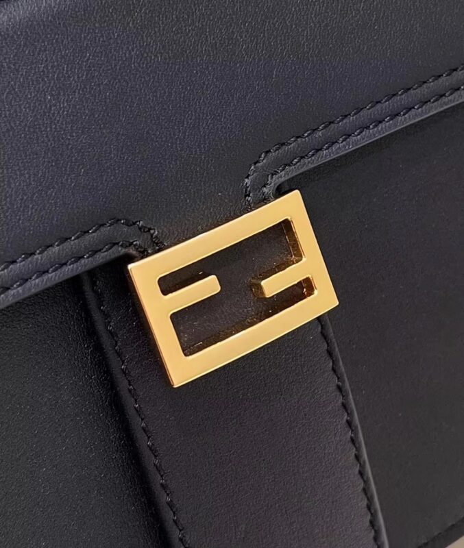 fendi-peekaboo-with-patch-pocket-black-gallery-6