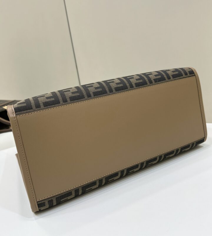 fendi-sunshine-tote-brown-monogram-gallery-3