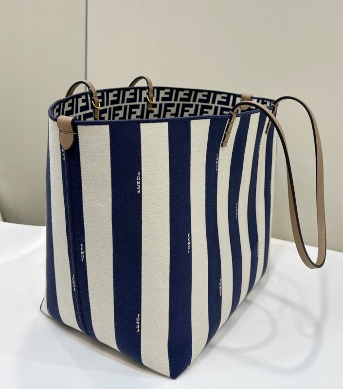 fendi-two-side-small-tote-blue-gallery-3