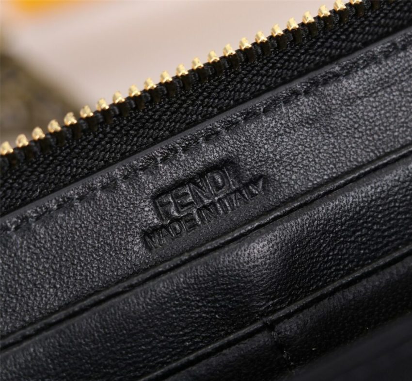 fendi-yellow-eyes-wallet-gallery-7