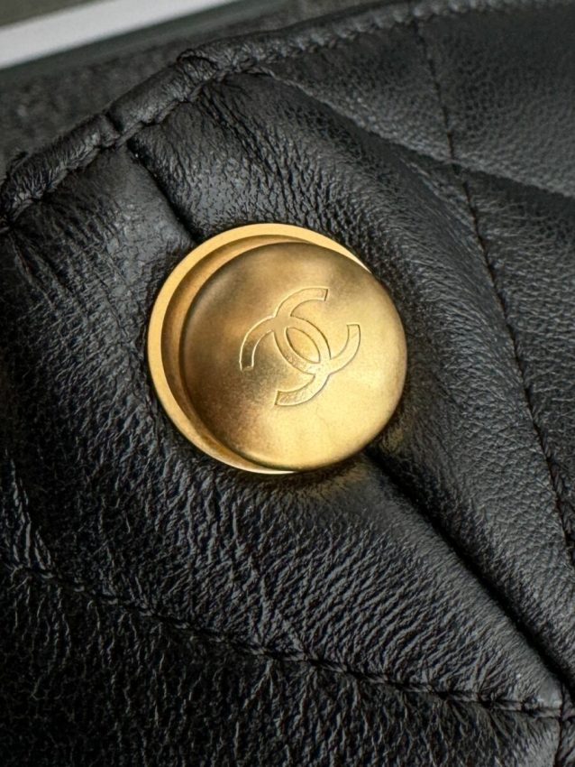 CHANEL 24p Hobo Underarm Bag - fake chanel underarm hobo detail 1