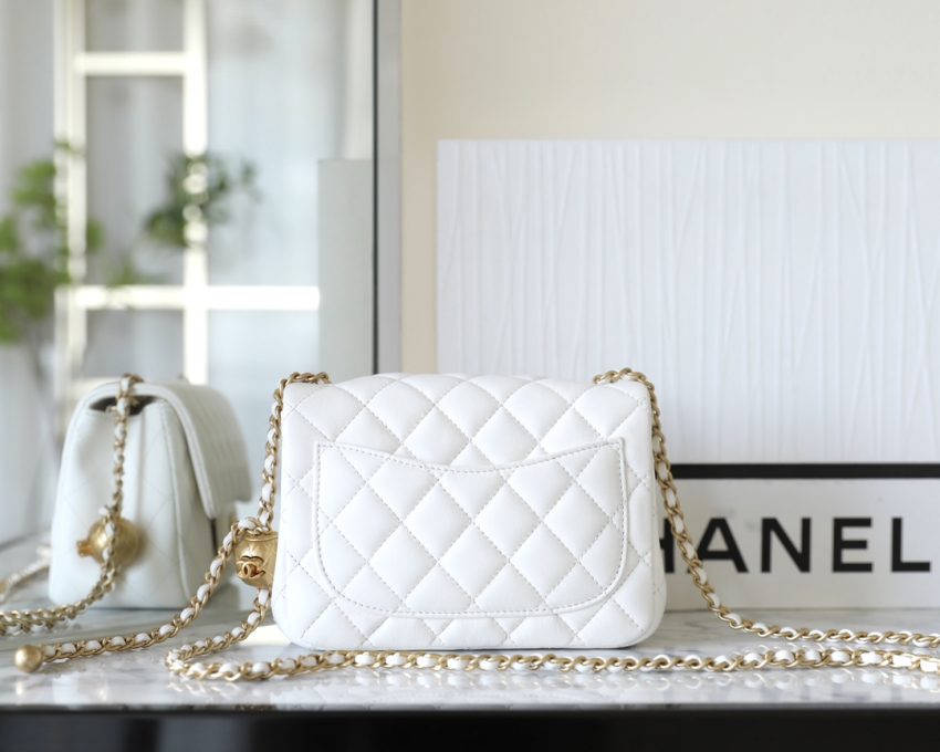 g3-16 CHANEL CF 20 cm Golden Ball White - fake chanel golden ball white detail 3