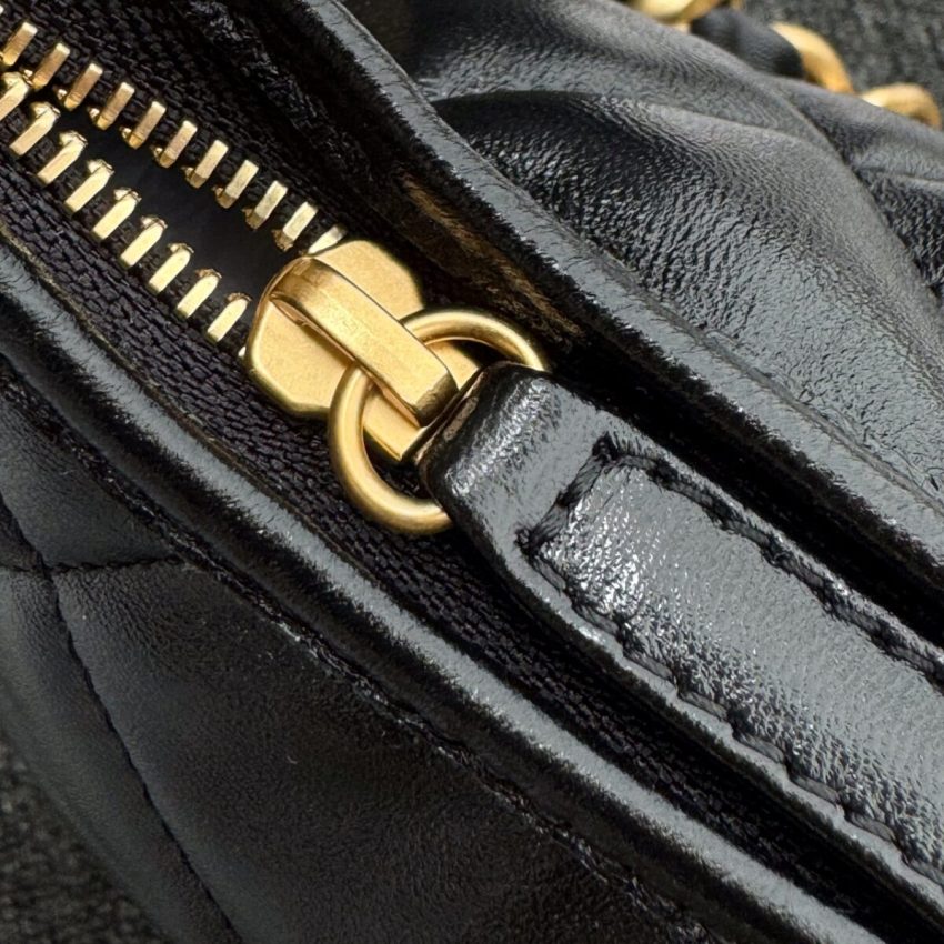 CHANEL 24a Hobo Large Black - chanel 24a hobo large black dupe detail 4