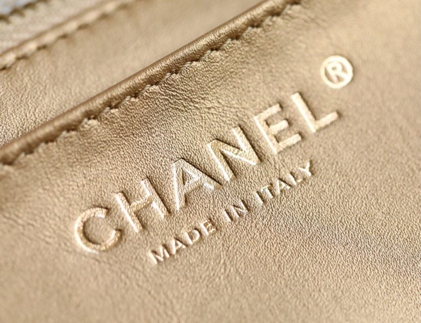 g5-16 CHANEL CF 20 cm Golden Ball White - fake chanel golden ball white detail 5