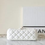 g5-22 CHANEL CF 20 cm Handle White - fake chanel flap handle white detail 5