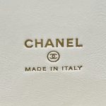 g5-25 CHANEL 23P Heart Lipstick Bag White - fake chanel heart lipstick white detail 5