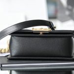 g5-5 CHANEL Le Boy Black - chanel boy bag black dupe detail 5