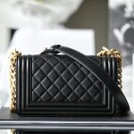 g7-4 CHANEL Le Boy Black - chanel boy bag black dupe detail 7