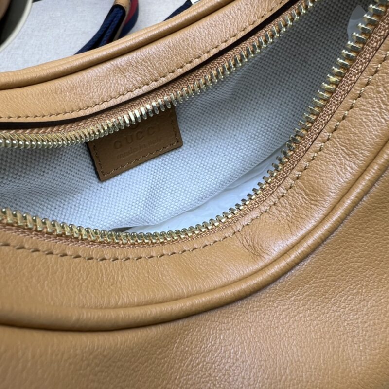 gucci-attache-canvas-brown-gallery-3