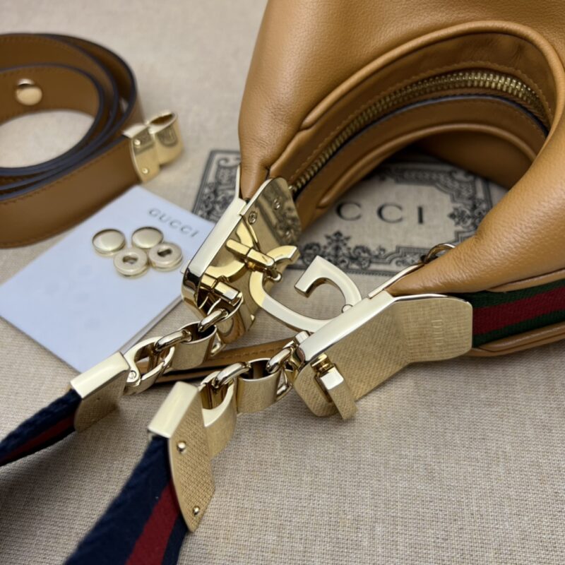 gucci-attache-canvas-brown-gallery-4