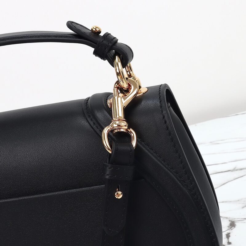 gucci-blondie-top-handle-black-gallery-1