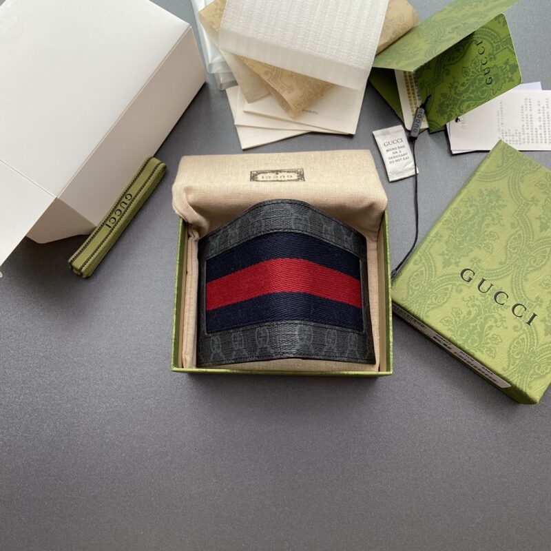 gucci-double-g-bifold-wallet-canvas-gallery-3