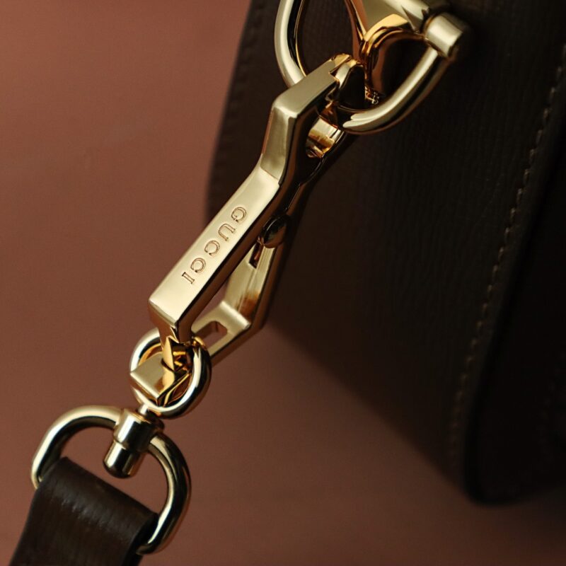 gucci-%f0%9d%90%87%f0%9d%90%a8%f0%9d%90%ab%f0%9d%90%ac%f0%9d%90%9e%f0%9d%90%9b%f0%9d%90%a2%f0%9d%90%ad-%f0%9d%9f%8f%f0%9d%9f%97%f0%9d%9f%93%f0%9d%9f%93-baguette-bag-gallery-12
