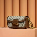 gucci-%f0%9d%90%87%f0%9d%90%a8%f0%9d%90%ab%f0%9d%90%ac%f0%9d%90%9e%f0%9d%90%9b%f0%9d%90%a2%f0%9d%90%ad-%f0%9d%9f%8f%f0%9d%9f%97%f0%9d%9f%93%f0%9d%9f%93-baguette-bag-gallery-5