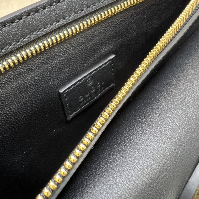 gucci-g-blondie-waist-canvas-black-gallery-5
