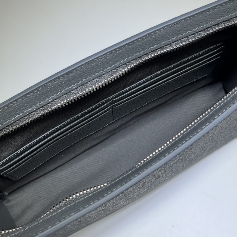 gucci-gg-canvas-pouch-blue-gallery-5