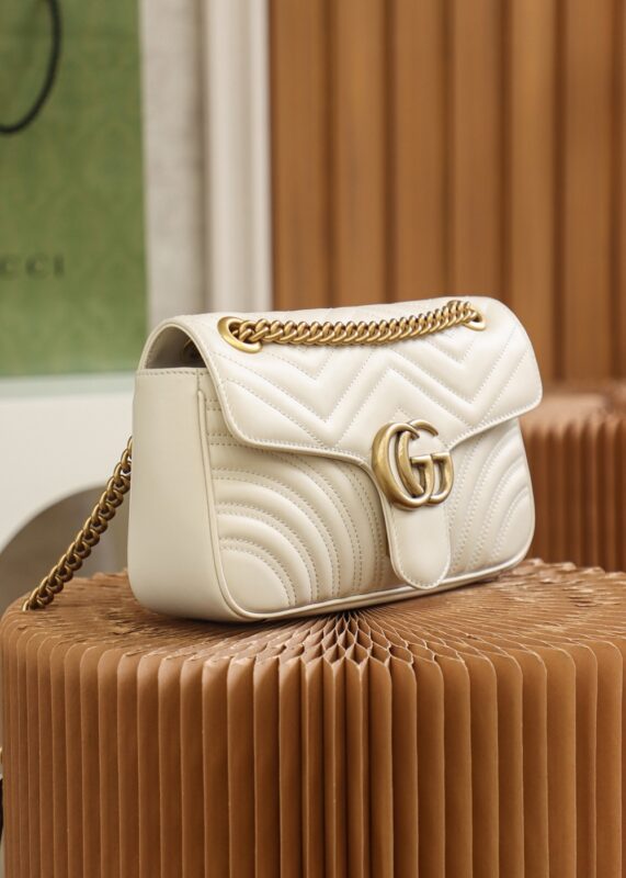 gucci-gg-marmont-medium-white-gallery-3