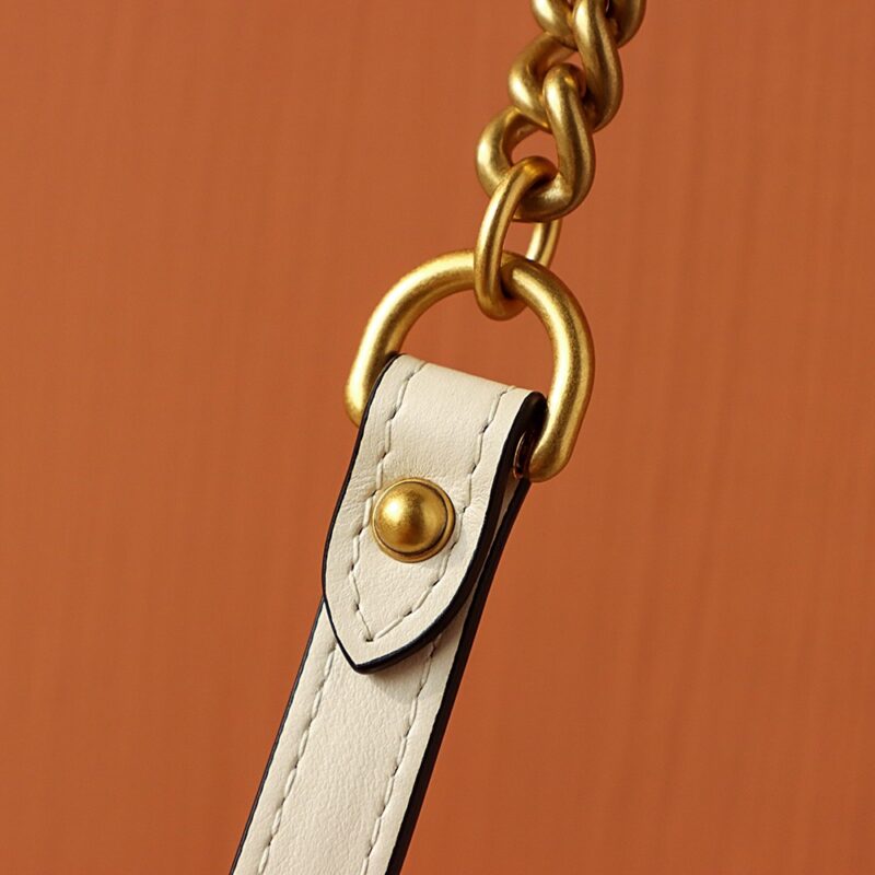 gucci-gg-marmont-square-beige-gallery-15