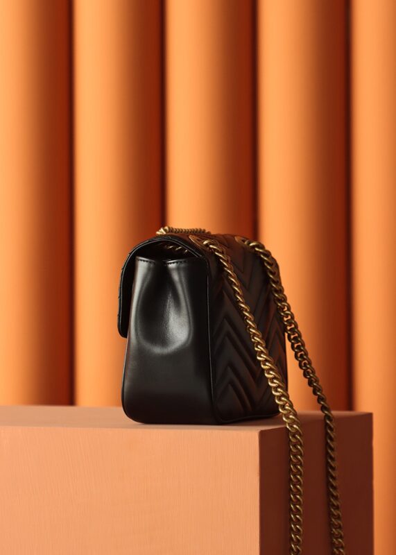 gucci-gg-marmont-square-black-gallery-4