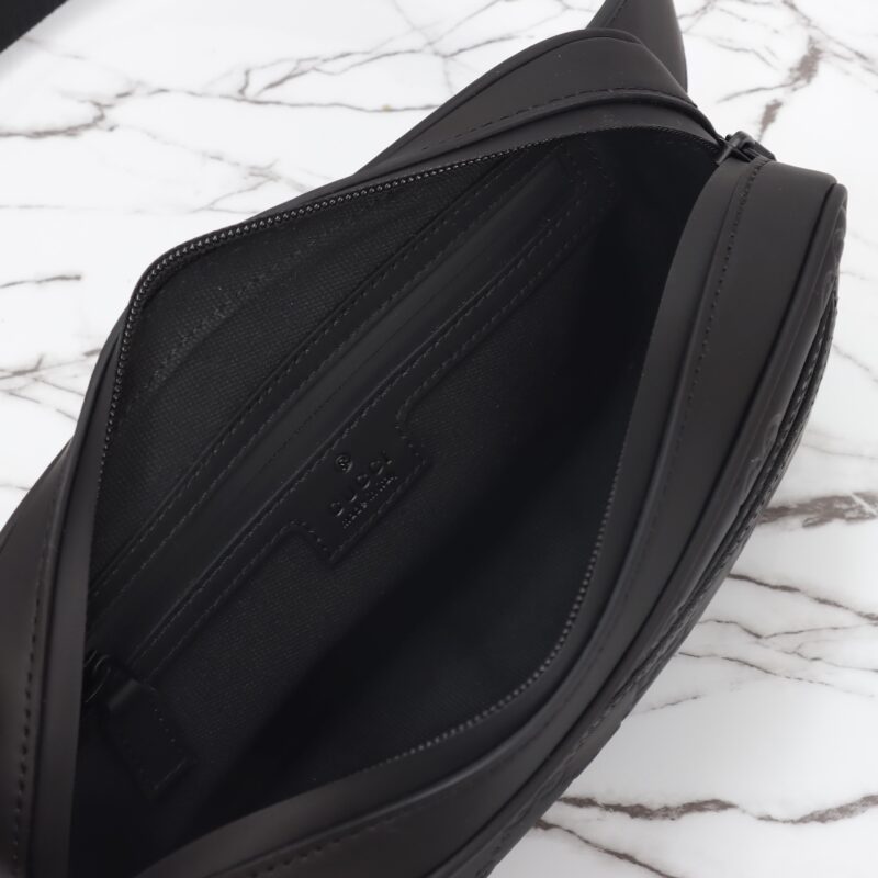 gucci-gg-rubber-belt-bag-gallery-2