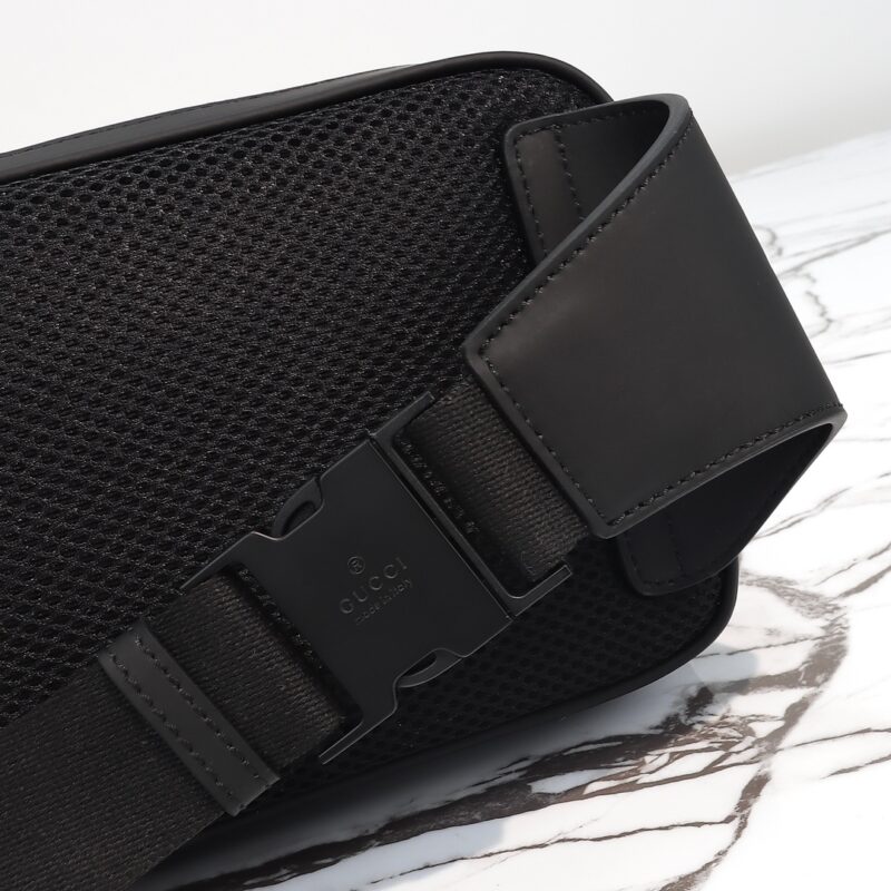 gucci-gg-rubber-belt-bag-gallery-9