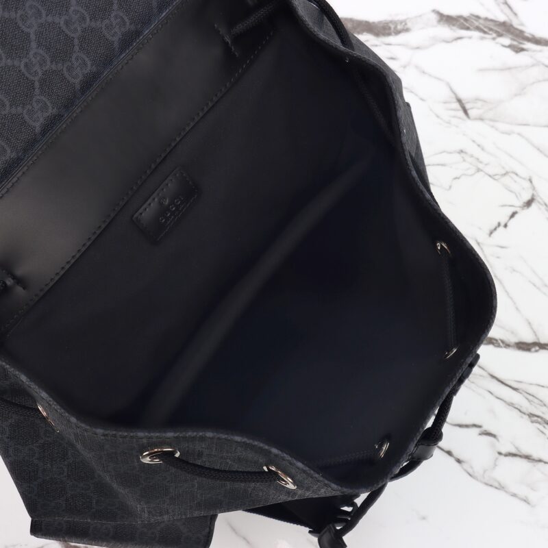gucci-gg-supreme-backpack-black-gallery-1