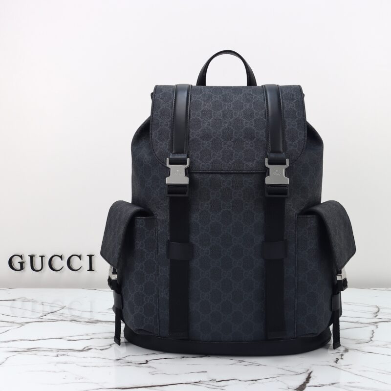 gucci-gg-supreme-backpack-black-gallery-10