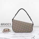 gucci-horsbet-tribute-canvas-gallery-1