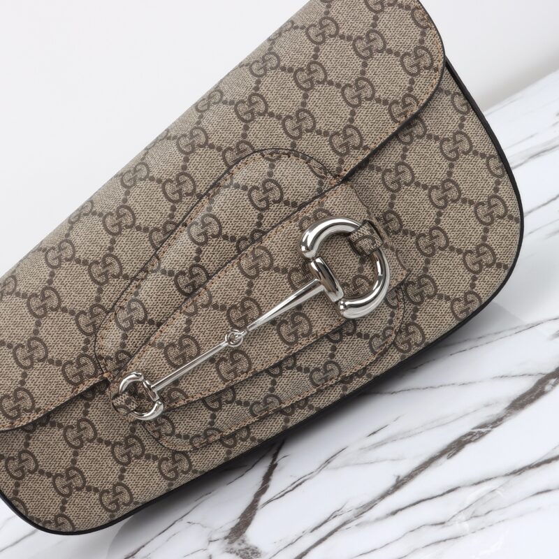 gucci-horsbet-tribute-canvas-gallery-3