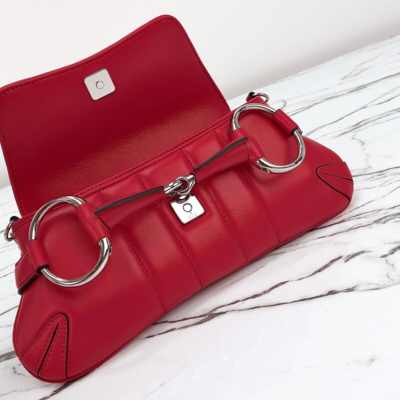 gucci-horsebit-chain-shoulder-bag-red-gallery-4